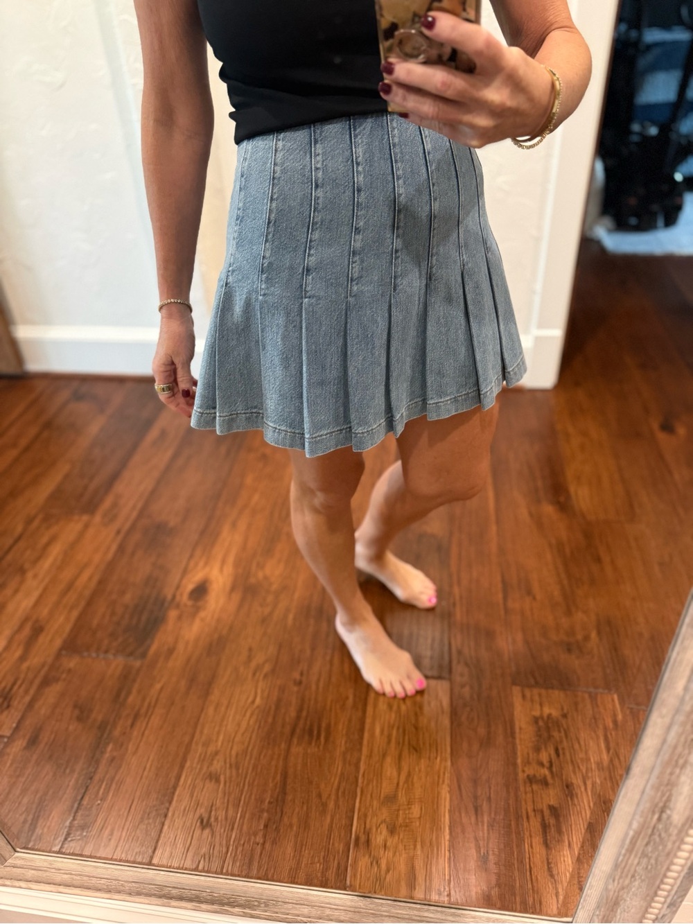 Alice + Olivia Light Blue Pleated Denim Skirt